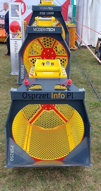 Łyżka przesiewająca do ziemi , gruzu - przesiewacz bębnowy