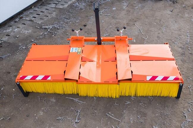 Zamiatarka szczotkowa składana ZLS-long, 12 rzędów 150-250cm