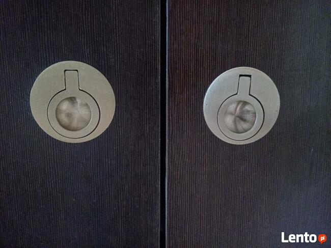 Sprzedam mosiężny uchwyt meblowy wpuszczany.