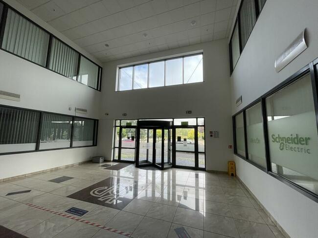 Budynek biurowy od Syndyka - Rząska, k. Krakowa