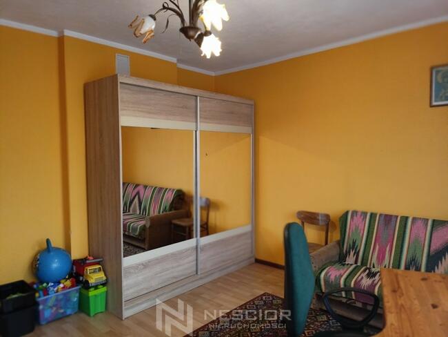 Malowniczy dom na wsi z dużą działką wśród zieleni