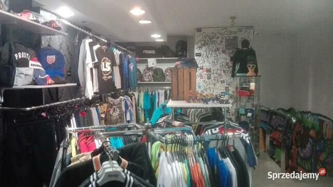 Sprzedam hurtem nową odzież pozostałość po sklepie
