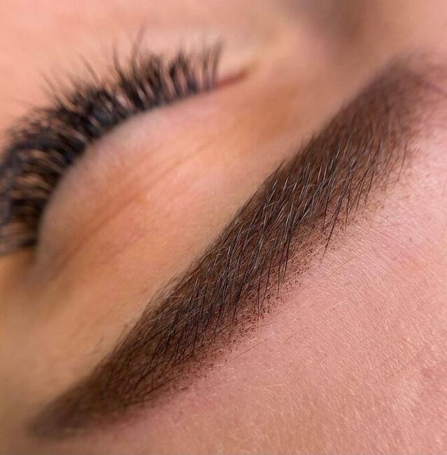 Warszawa makijaż permanentny brwi lub ust