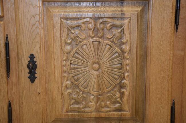 komoda z nadstawką - kredens w całości z litego dębu