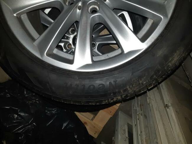 Sprzedam dwie opony letnie 225-55-17