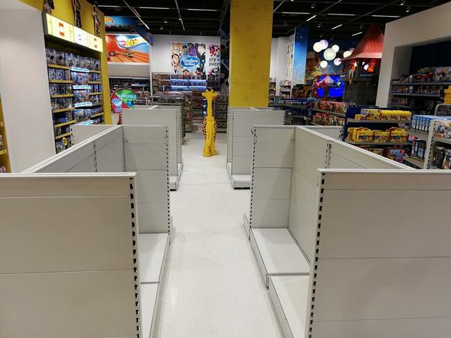 Przebudowa regałów sklepowych