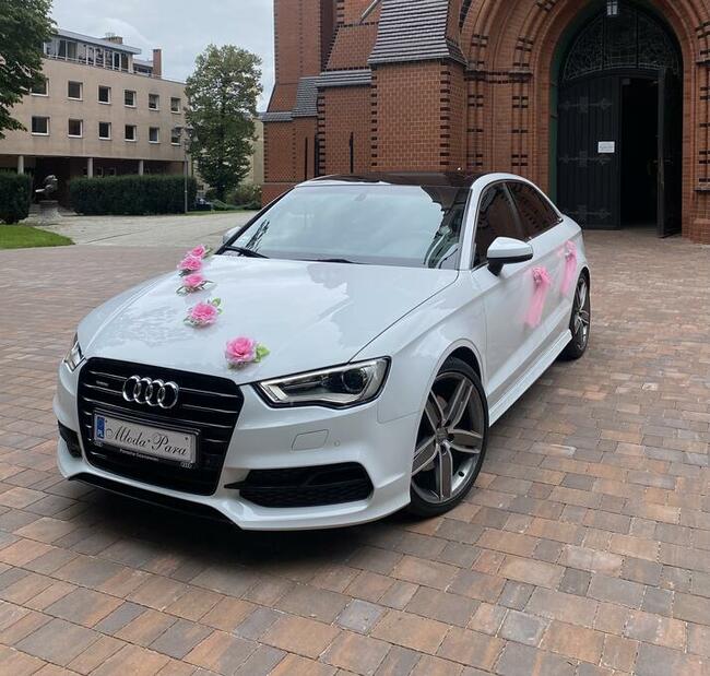 Samochód auto do ślubu / Duży wybór dekoracji / Odwóz gości