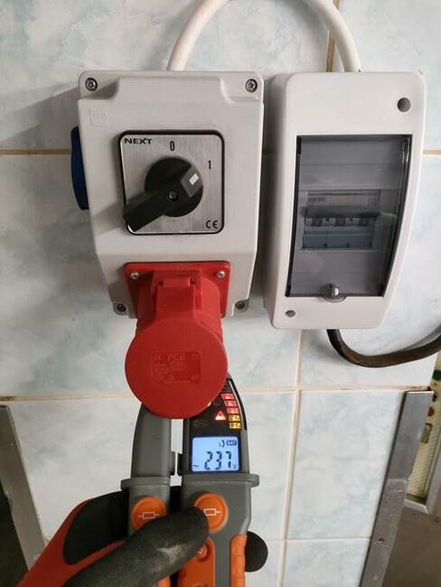 ELEKTRYK Usługi elektryczne 730-360-213