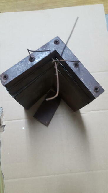 Zawiasy okienne , sufrygle okienne - stary typ