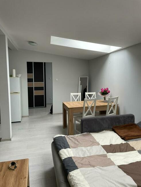 ŚWIETNE duże miszkanie 1 pokojowe w centrum PYSKOWIC