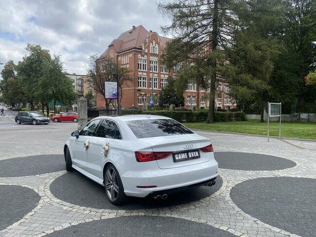 Samochód auto do ślubu / Udekorowane / Odwóz transport gości