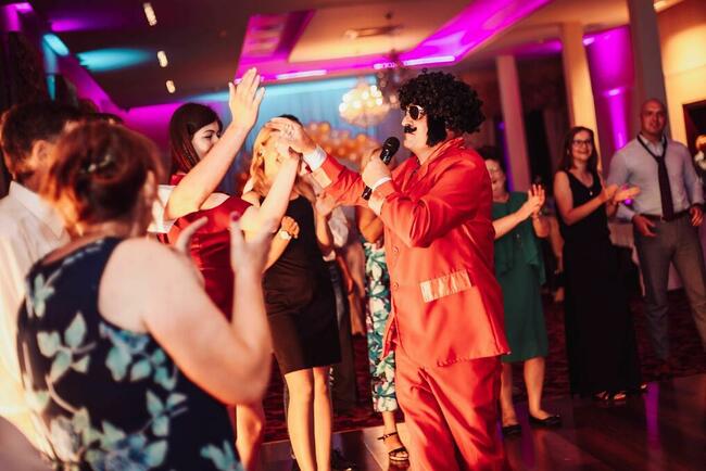 DJ & wodzirej na wesele - Mariusz Sieraj