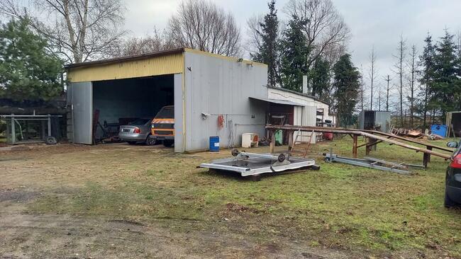 Sprzedam działki z budynkiem garażowo-warsztatowym