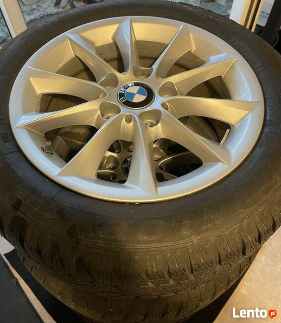 Komplet oryginalnych kół zimowych na aluminiowych felgach