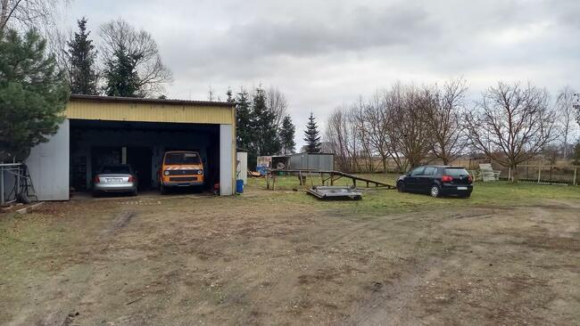 Sprzedam działki z budynkiem garażowo-warsztatowym