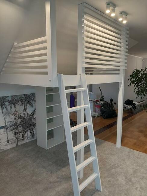 łóżka na antresoli