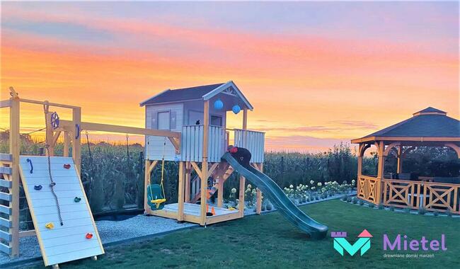 Domek z dużą piaskownicą zestaw dziecięca arkadia ze zjeżdża