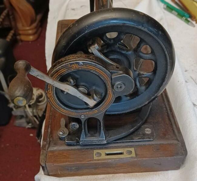 Maszyna do szycia Singer przenośna rok produkcji 1871 antyk