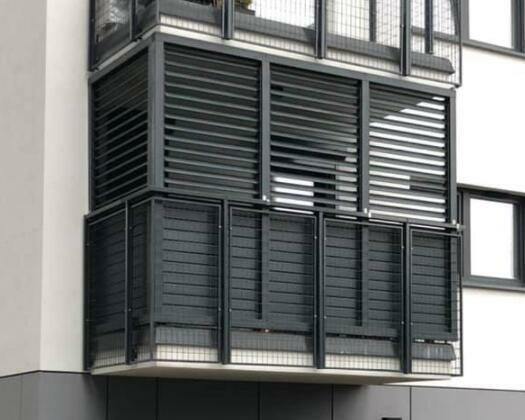 system zabudowy żaluzjowej -pergoli, przegrody,