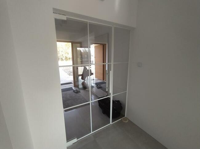 Usługi szklarskie/Szkło hartowane/Lustra/Kabiny Prysznicowe