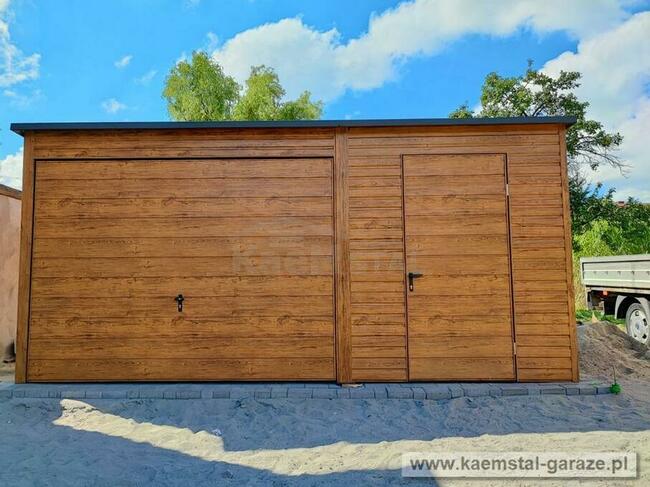 Garaż drewnopodobny z wnęką 7x5 złoty dąb jasny