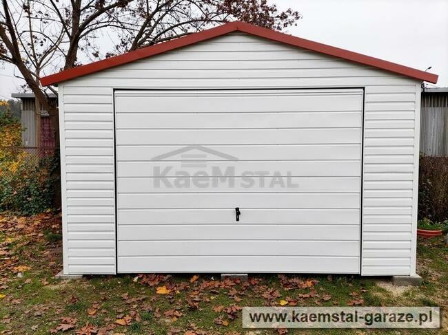 Nowoczesny i solidny garaż blaszany 4x6 biały poziom