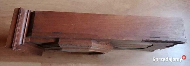 Zegar wiszący skrzynkowy