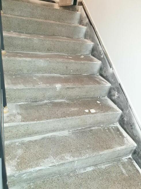 Czyszczenie Lastriko szlifowanie marmuru renowacja lastryka