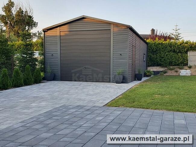 Nowoczesny i solidny garaż blaszany 4x6 biały poziom