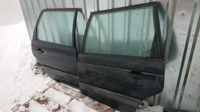 ^ VW Passat B3 Maska Pokrywa Silnika BezKorozjiCzarnyMetalik