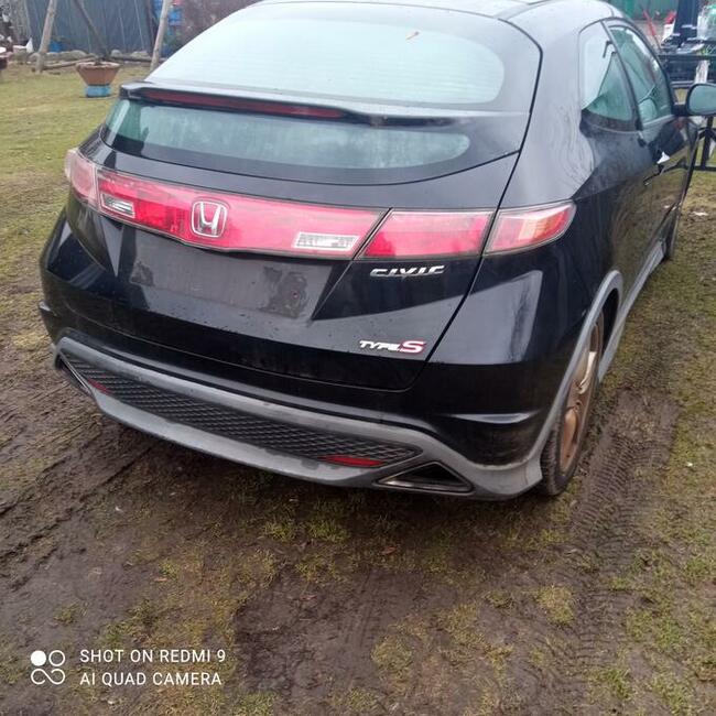 Honda Civic VIII UFO Type S 1.8