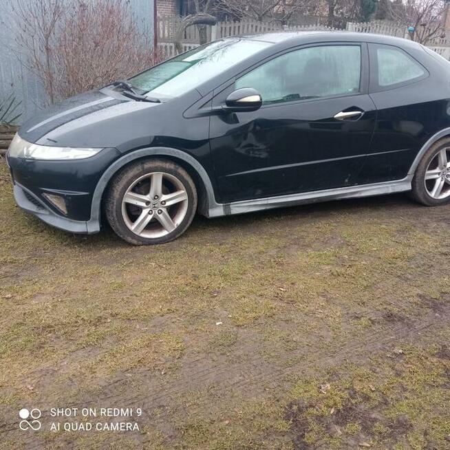 Honda Civic VIII UFO Type S 1.8