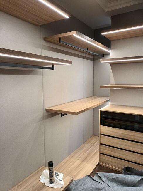 Wykończenia wnętrz/Meble na wymiar