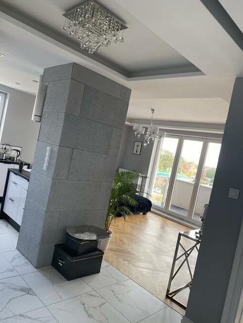 Wynajmę 3 pokojowe mieszkanie z miejscem parkingowym