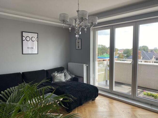 Wynajmę 3 pokojowe mieszkanie z miejscem parkingowym