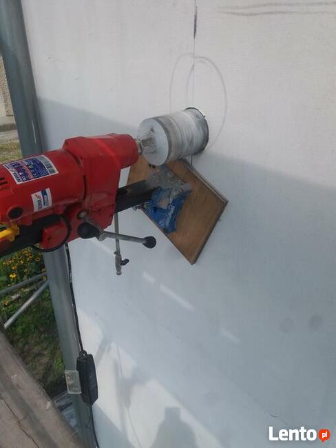 Wiercenie Otworów Metodą Diamentowom