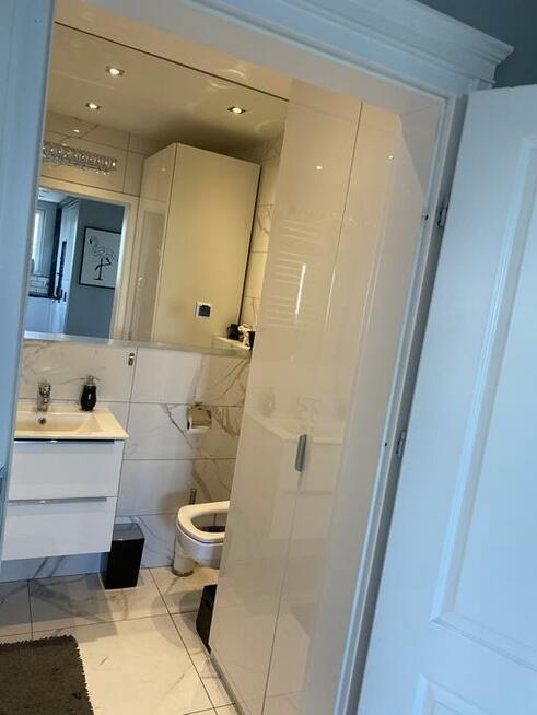 Wynajmę 3 pokojowe mieszkanie z miejscem parkingowym