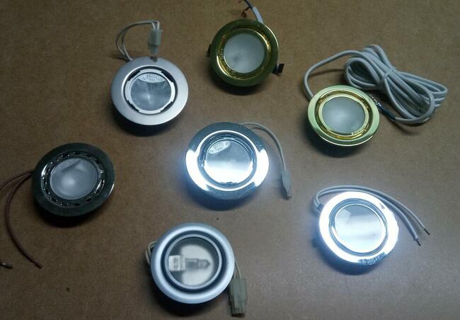 Elementy oświetlenia mebli kuchennych