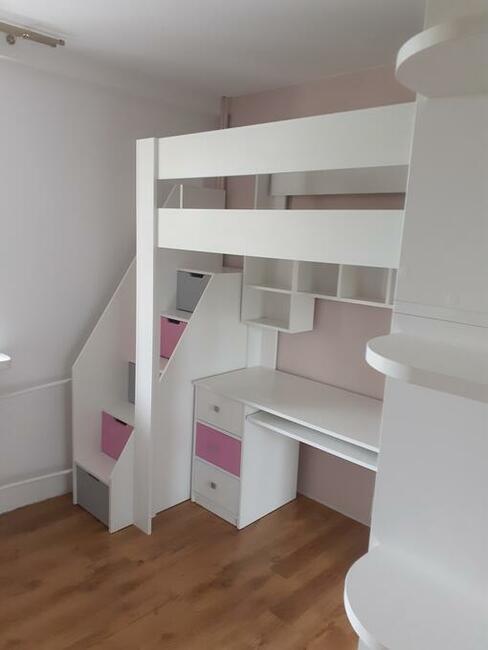 Łóżka na antresoli