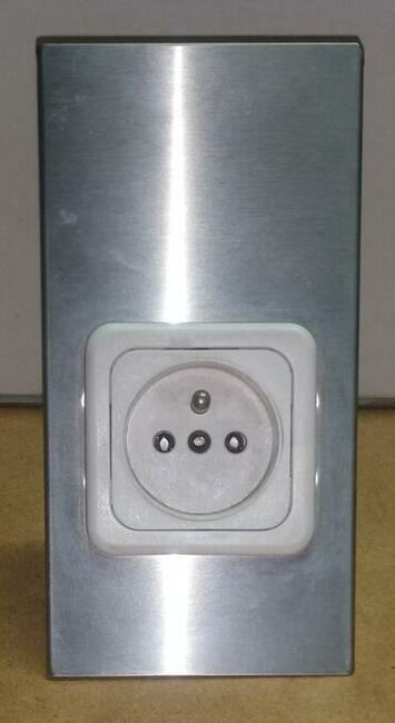 Elementy oświetlenia mebli kuchennych