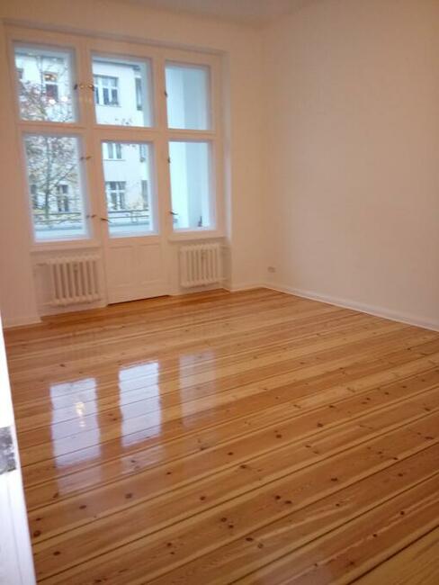 Cyklinowanie montaż parkietu . Renowacja schodów.