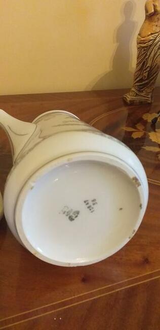 Dzbanki Porcelana Antyki