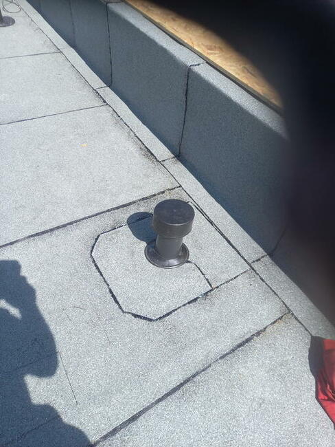 Dekarz.DACHY PŁASKIE. IZOLACJA I PAPY TERNOZGRZEWALNE