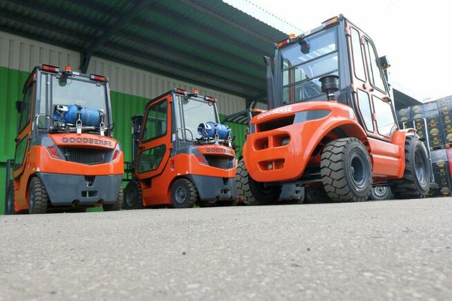 terenowy wózek widłowy nowy 4x4 Goodsense 5 ton -