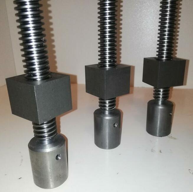 Ścisk stolarski tr 20x4 nakrętka czworokątna