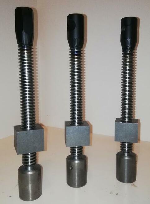 Ścisk stolarski tr 20x4 nakrętka czworokątna