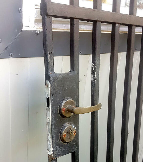 stalowa brama przesuwana 7m [w swietle 5m) + furtka