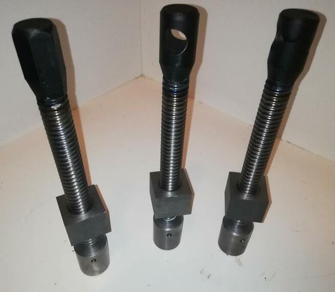 Ścisk stolarski tr 20x4 nakrętka czworokątna