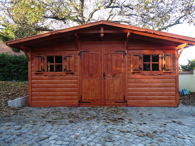Domek z okienkiem + garaż na quada + drewutnia Jędrzej