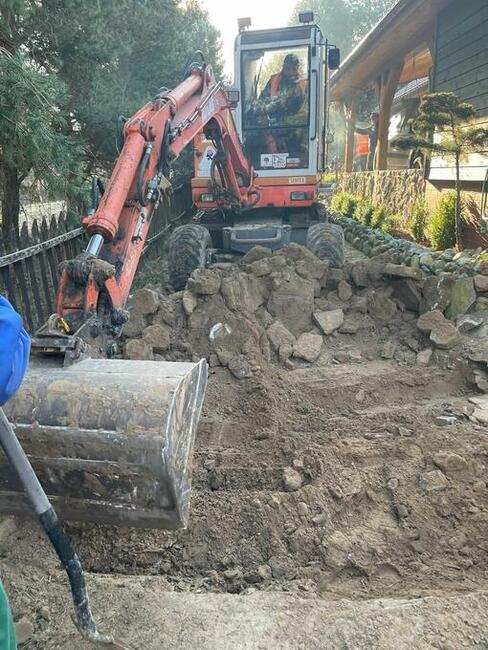 utwardzenie placów parkingi Olsztyn naprawa dróg drogi